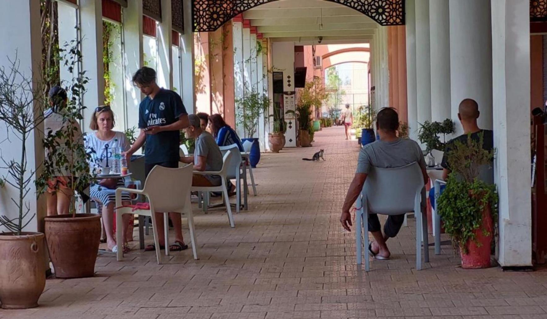 Riad Nezha Avec Jacuzzi Et 3 Piscines Au Coeur De Marrakesh Exterior foto
